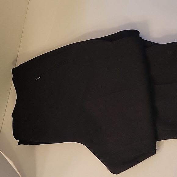 Dress Pants Petite black, two zipper pockets on each side. - Picture 1 of 5